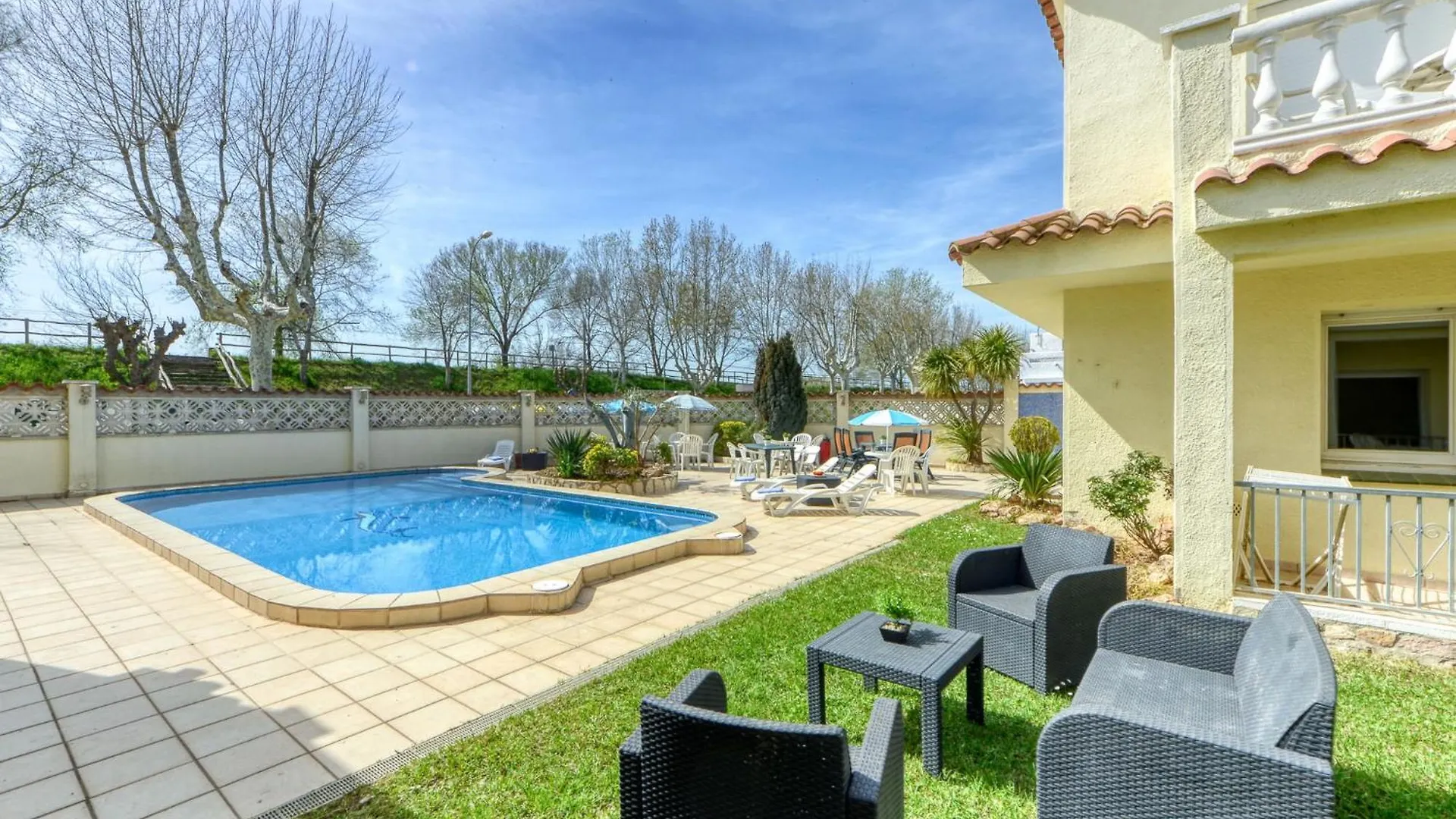 Appartamento Studio Muga-3 By Interhome Empuriabrava
